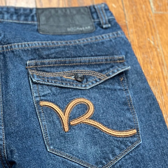 Rocawear Men's Dark Blue Relaxed Jeans - Picture 16 of 16